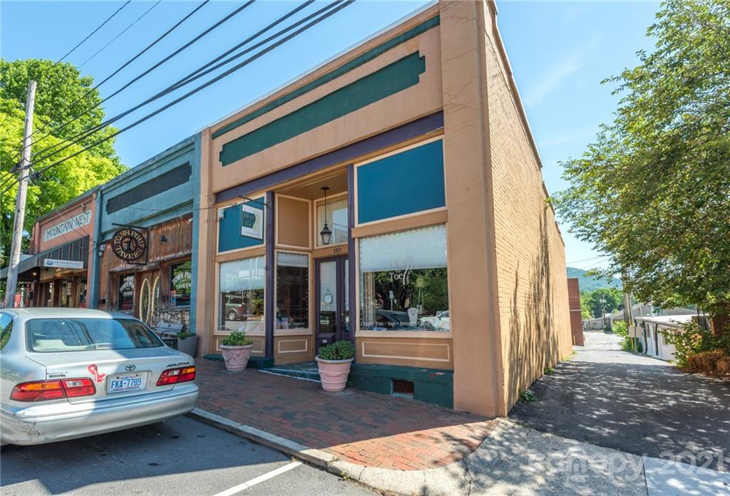 137 Cherry Street Black Mountain NC 28711