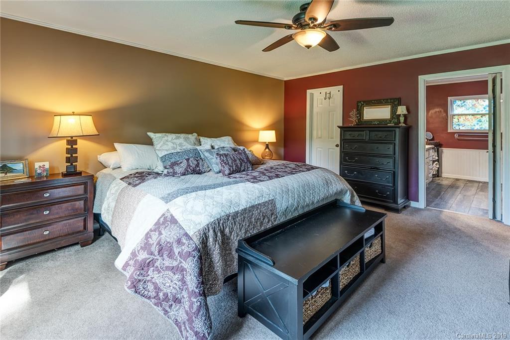 28 Camelfield Road Weaverville NC 28787