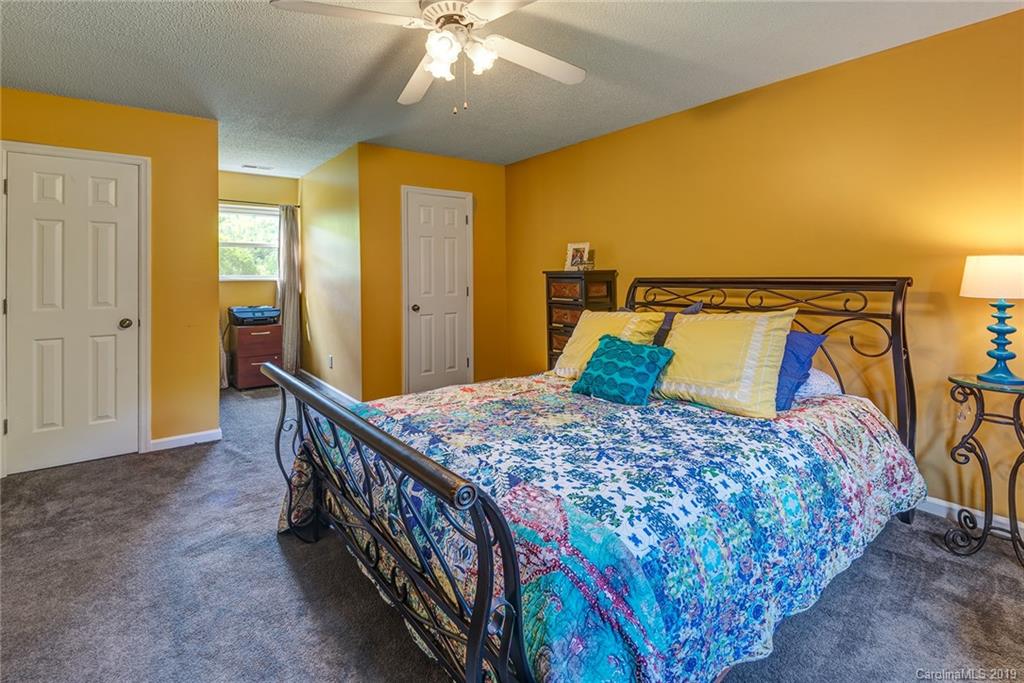28 Camelfield Road Weaverville NC 28787