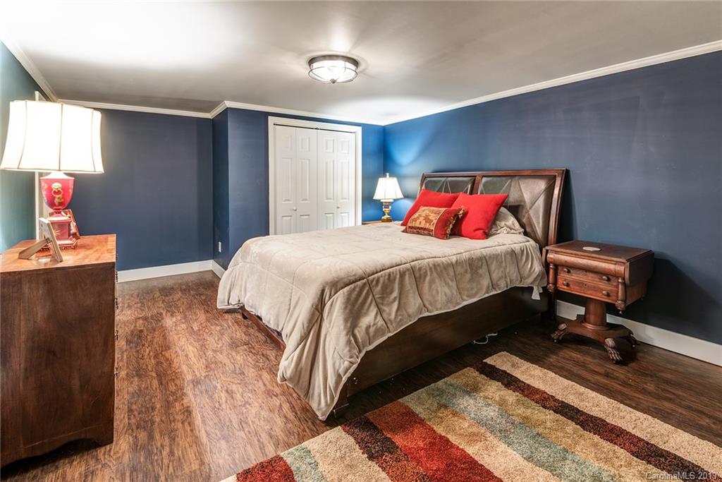 28 Camelfield Road Weaverville NC 28787
