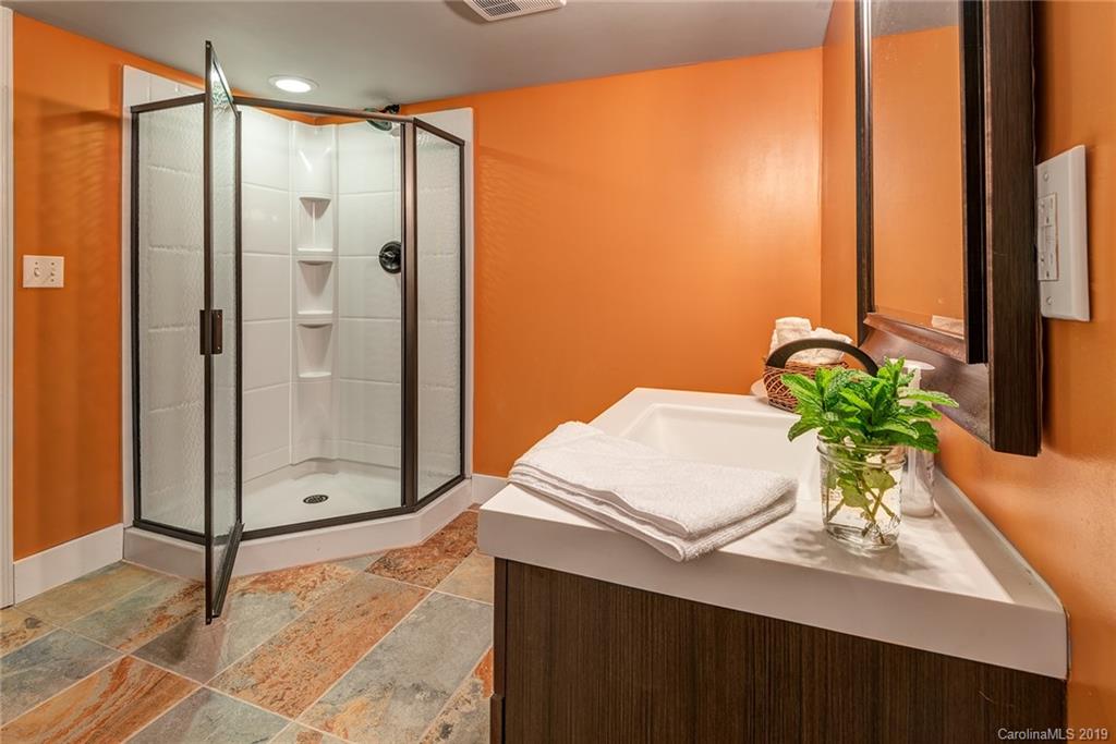 28 Camelfield Road Weaverville NC 28787