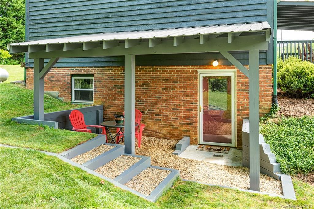 28 Camelfield Road Weaverville NC 28787