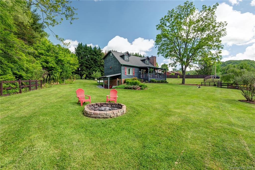 28 Camelfield Road Weaverville NC 28787