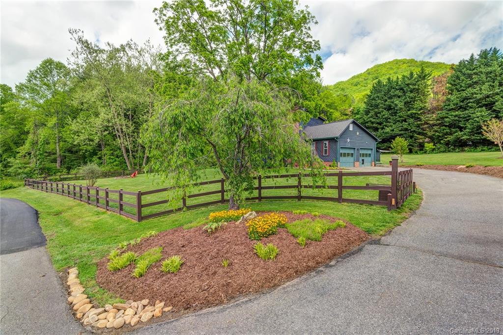 28 Camelfield Road Weaverville NC 28787