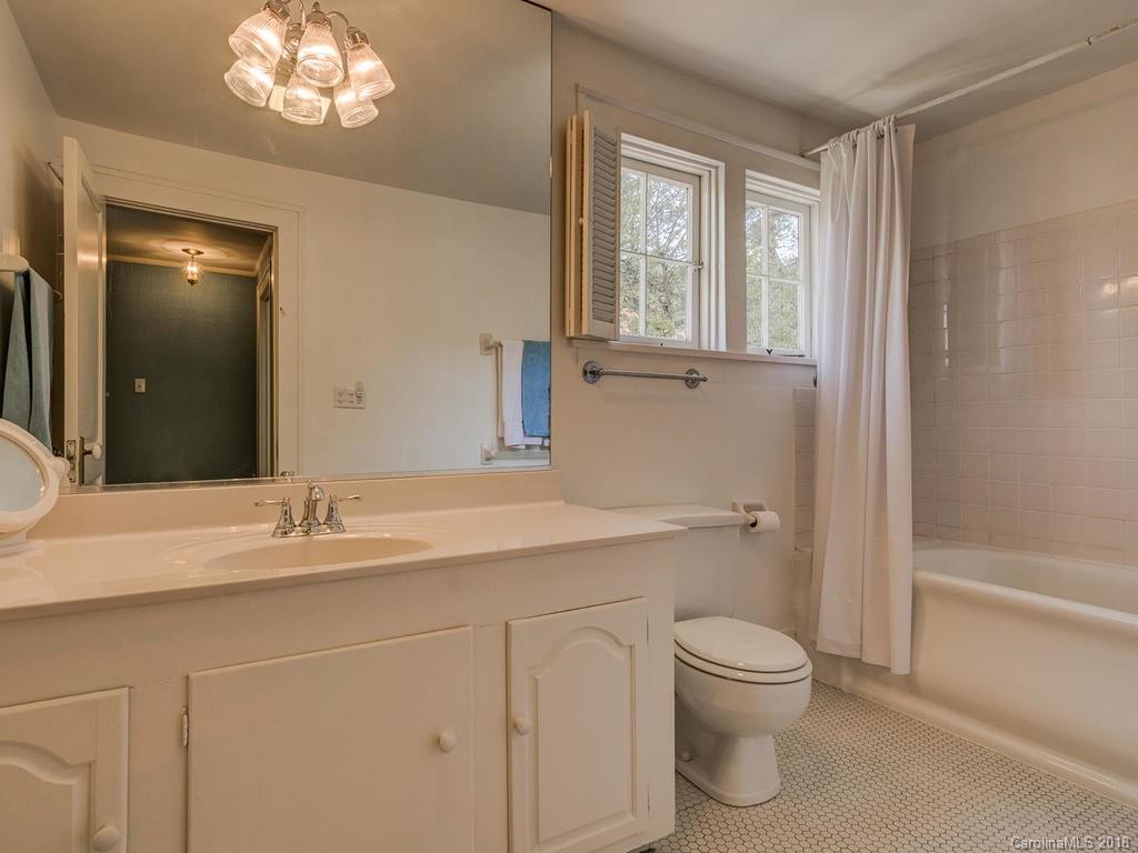 1 Evergreen Lane Asheville NC 28801
