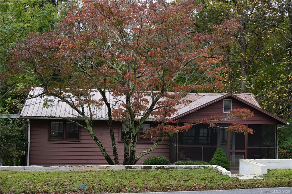 1724 N Powerhouse Road Morganton NC 28655