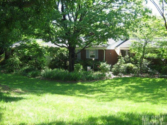 2210 6th Street NE Hickory NC 28601