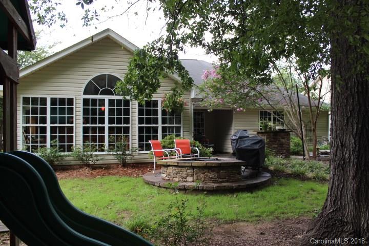 8827 High Chase Lane Charlotte NC 28273