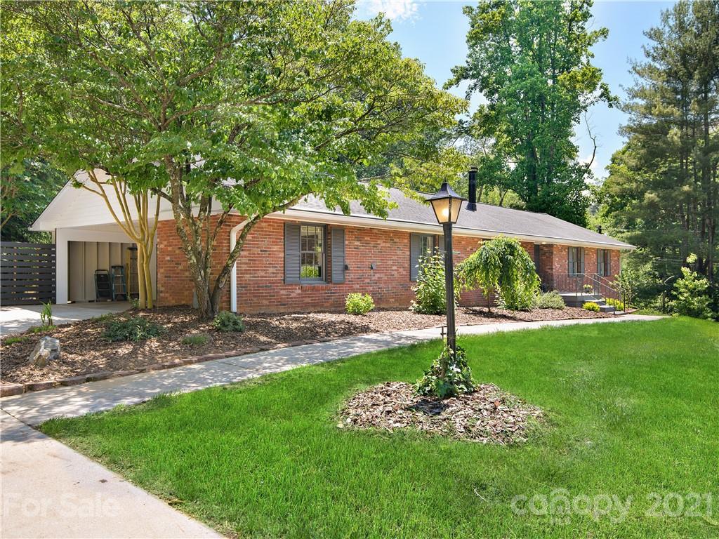 1 Greenleaf Circle Asheville NC 28804