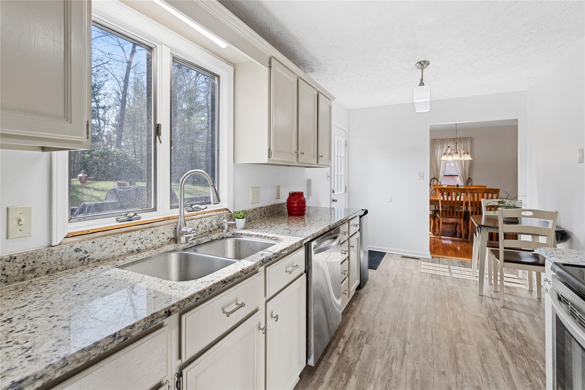19 Stephanie Lane Asheville NC 28805