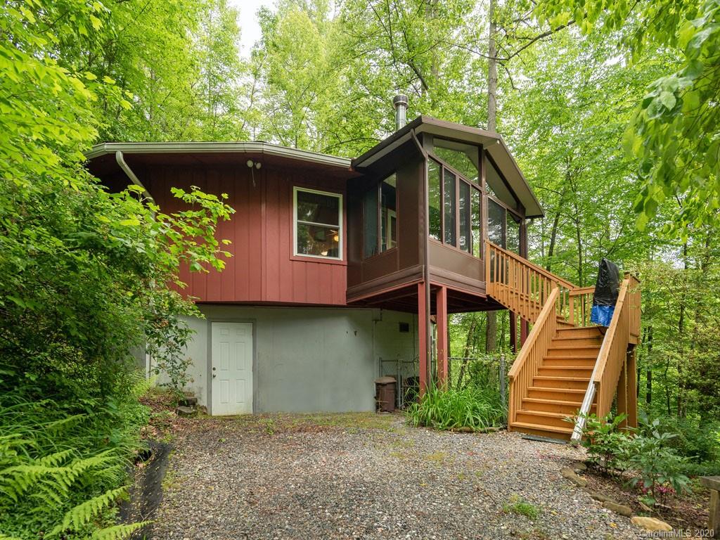 88 Carolina Hills Drive Horse Shoe NC 28742