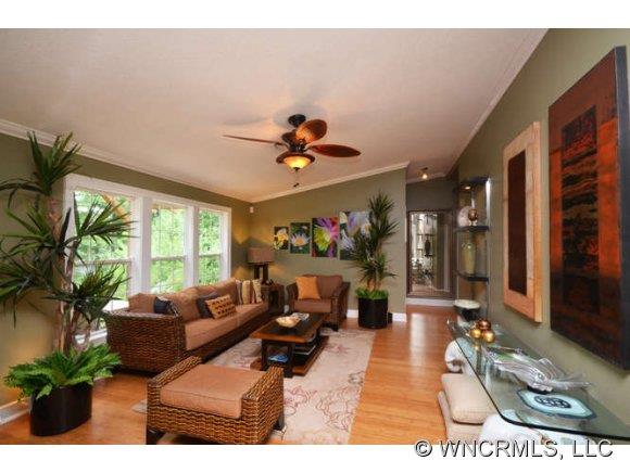 221 Christina Court Asheville NC 28806