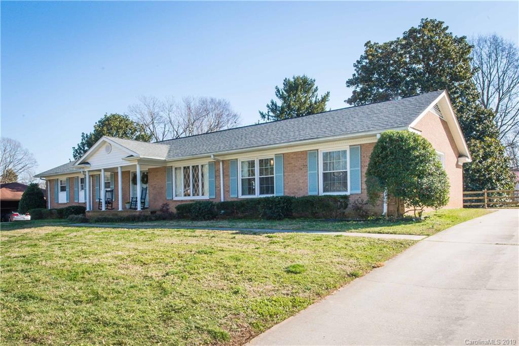 8320 Fallsdale Drive Charlotte NC 28214