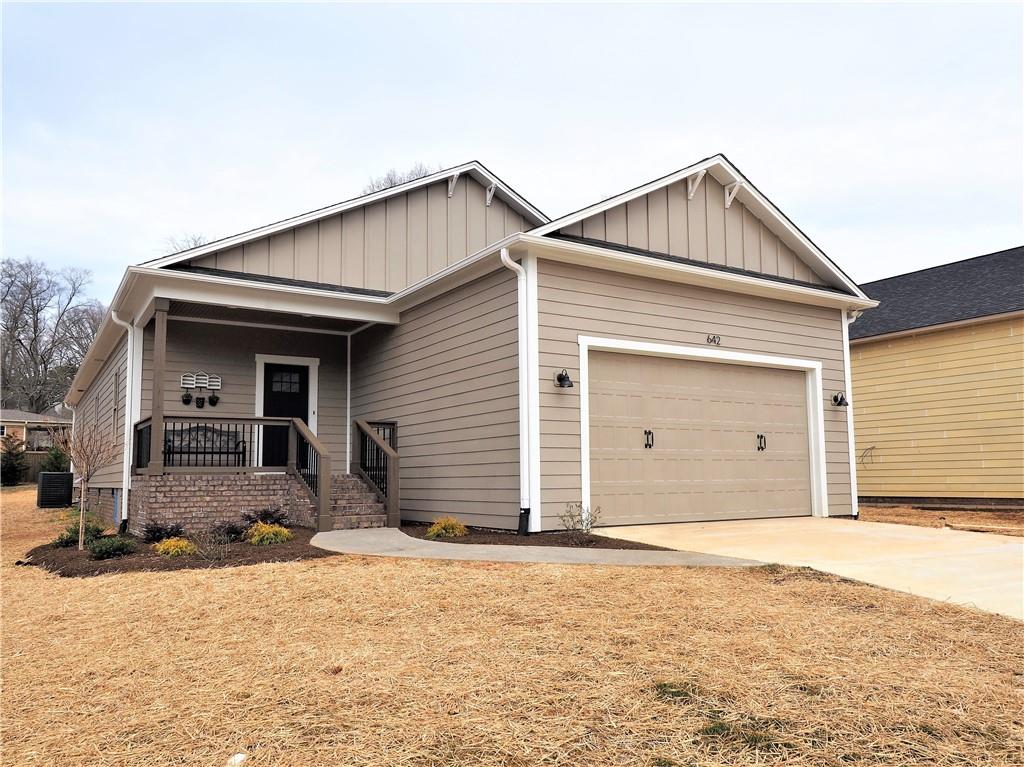 642 13th Avenue Place Nw Hickory NC 28601