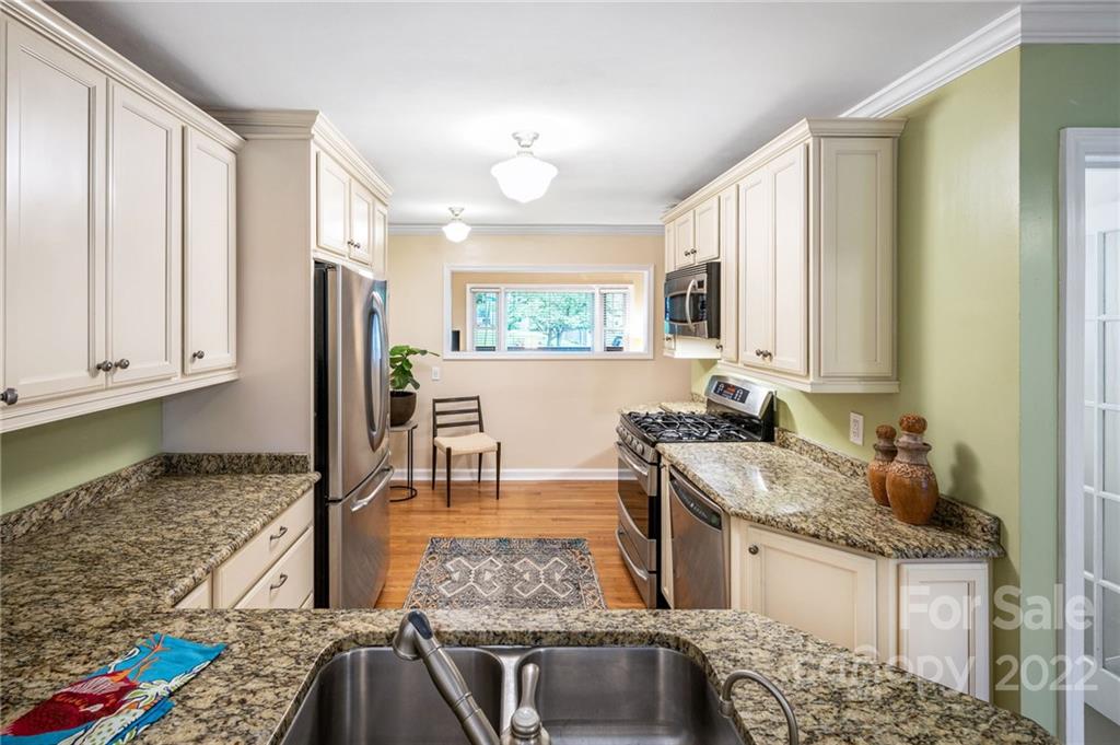 28 Sandon Drive Asheville NC 28804