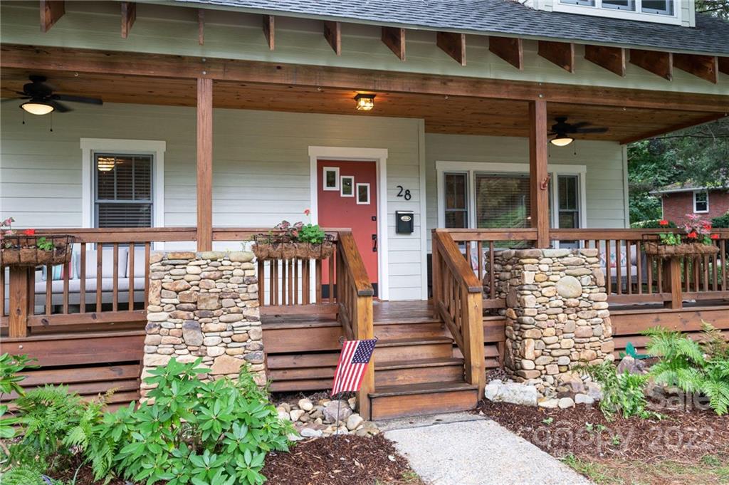 28 Sandon Drive Asheville NC 28804