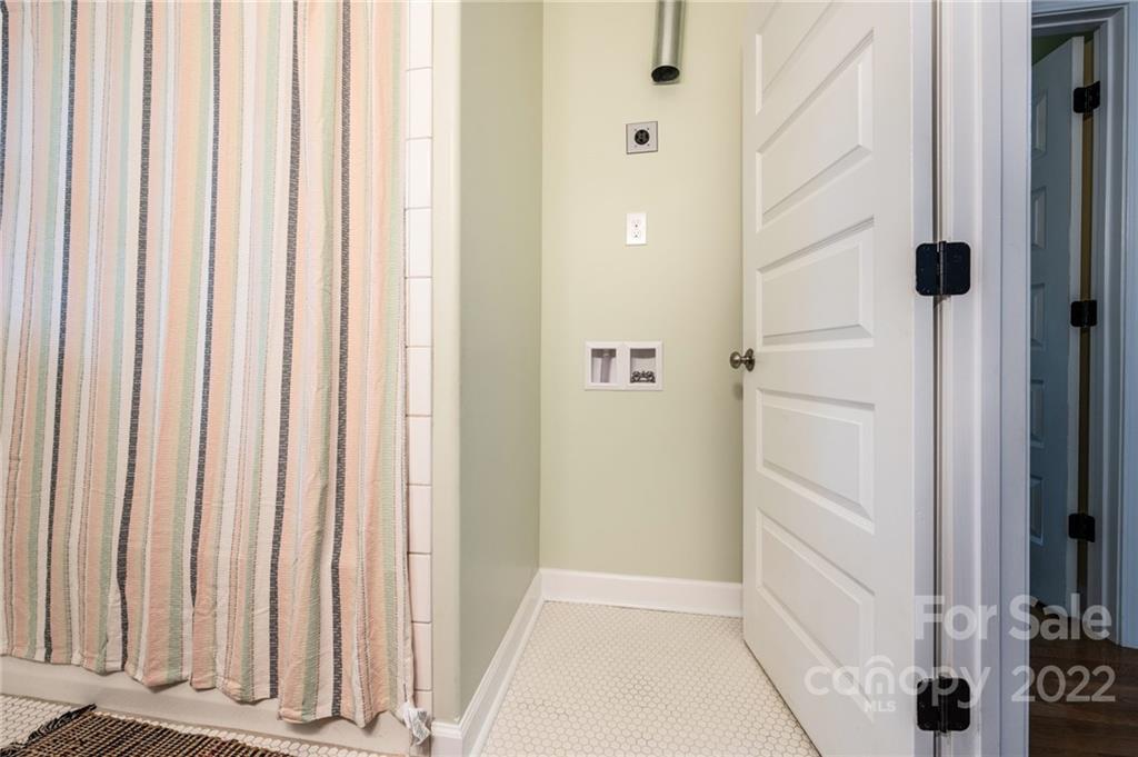 28 Sandon Drive Asheville NC 28804