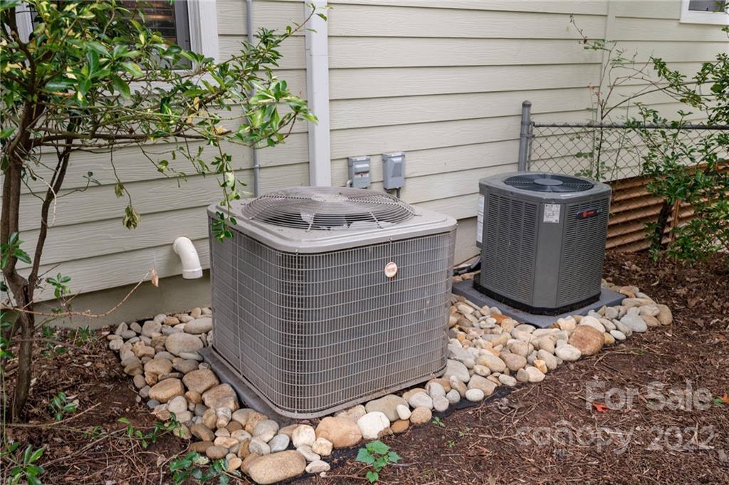 28 Sandon Drive Asheville NC 28804