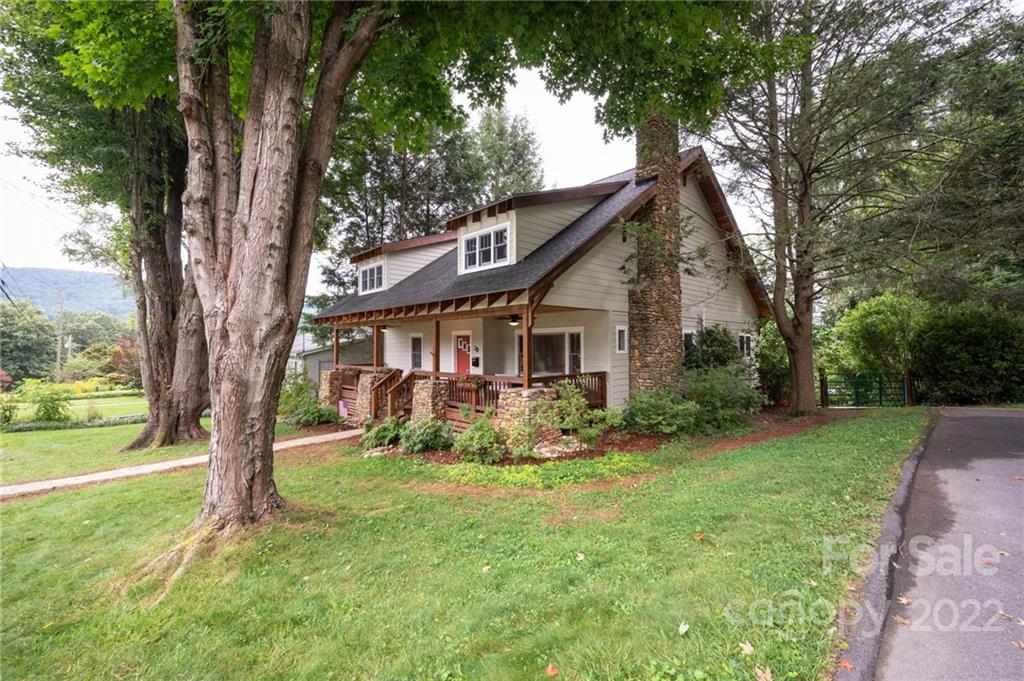 28 Sandon Drive Asheville NC 28804