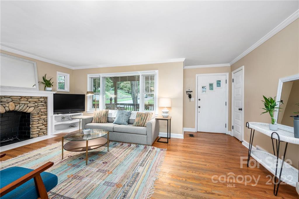 28 Sandon Drive Asheville NC 28804