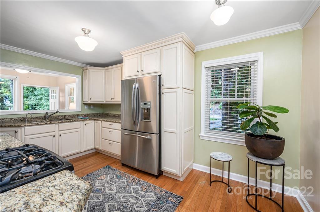 28 Sandon Drive Asheville NC 28804