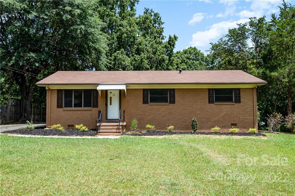 32 Walnut Avenue NW Concord NC 28027