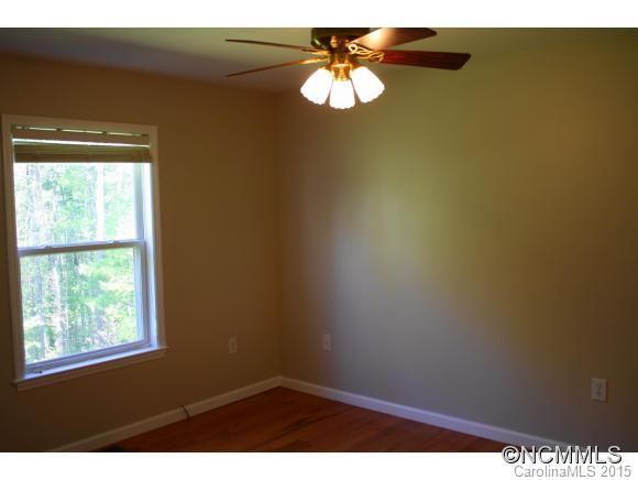 2610 Bear Creek Road Marshall NC 28753