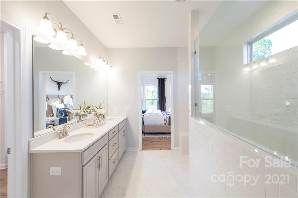 12619 Messenger Row Huntersville NC 28078