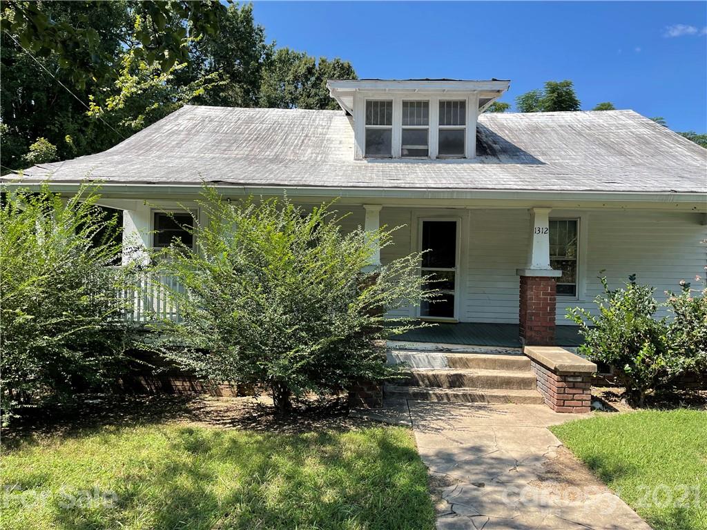 1312 Wilson W Lee Boulevard Statesville NC 28677