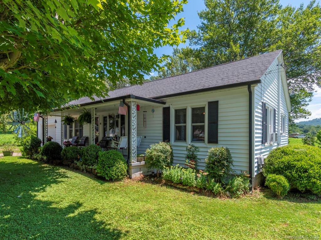 64 Jones Street Clyde NC 28721