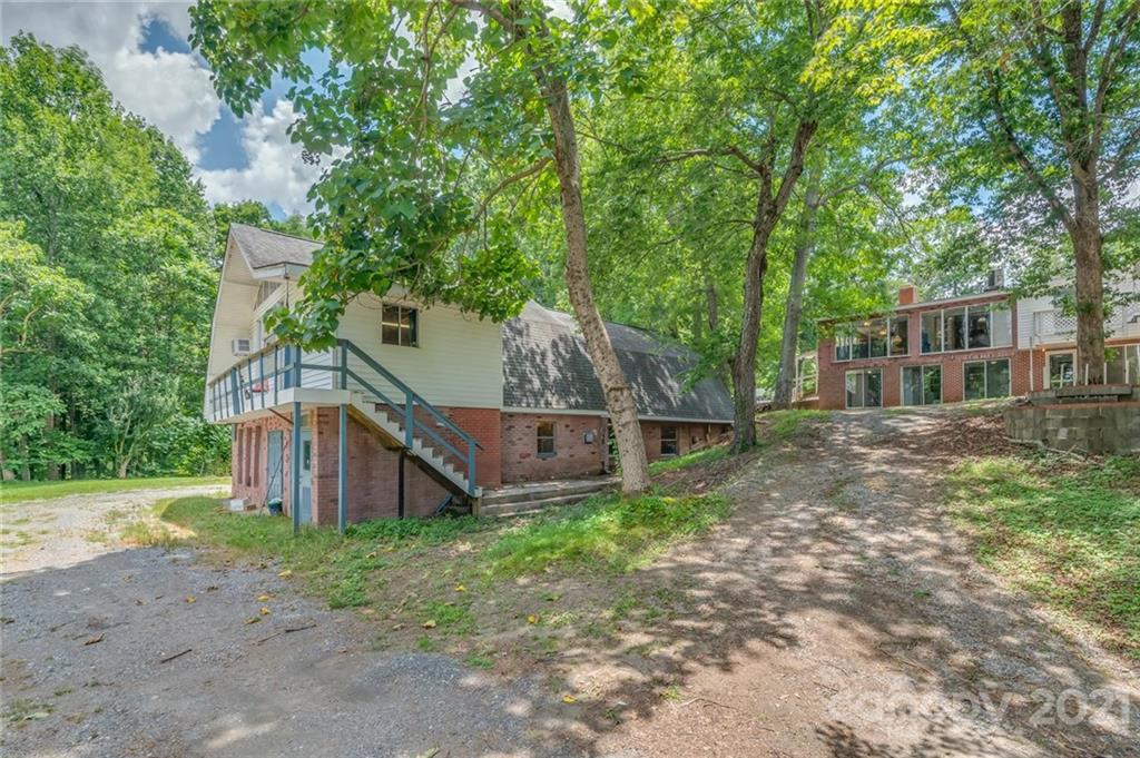 935 Blanton Street Columbus NC 28722