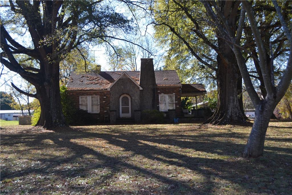 3281 Plateau Road Newton NC 28658