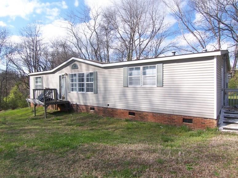 110 S Davis Avenue Newton NC 28658