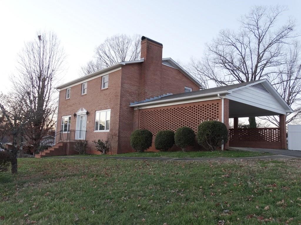 119 Lucky Hollow Road Hickory NC 28601