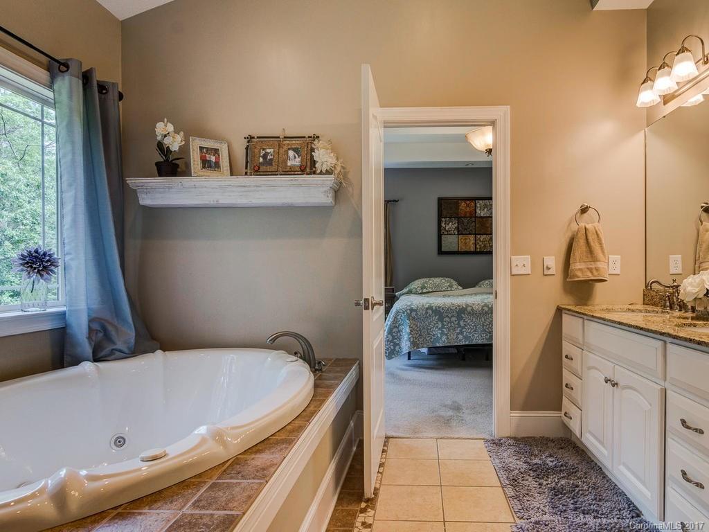 11 Gaston Mountain Road Asheville NC 28806