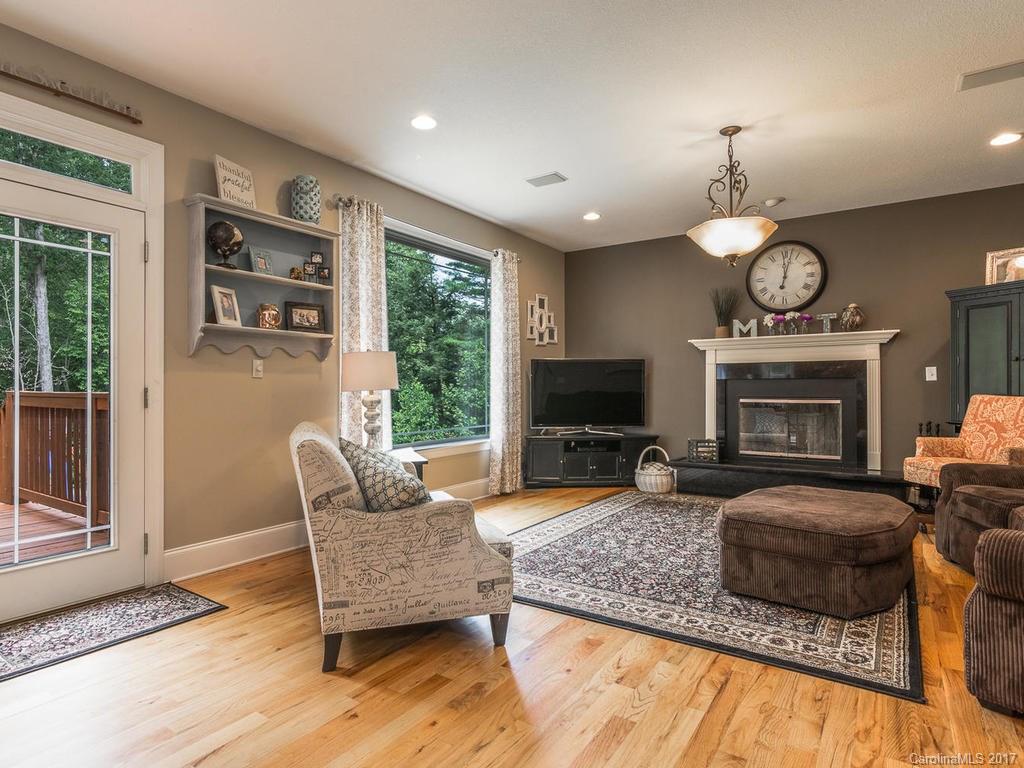 11 Gaston Mountain Road Asheville NC 28806