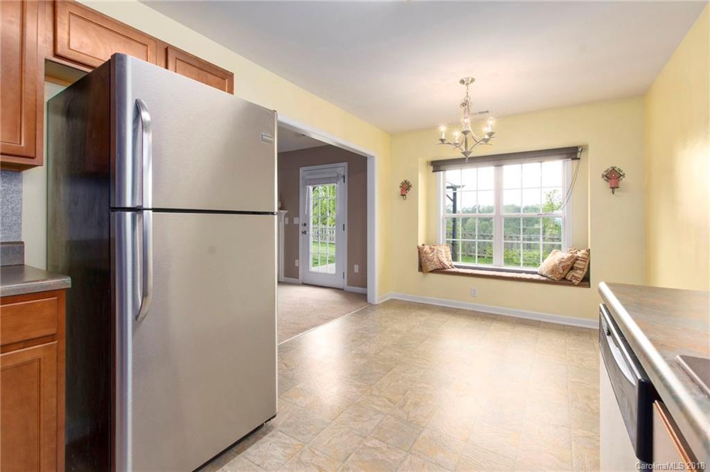 21 Woodthorn Road Weaverville NC 28787