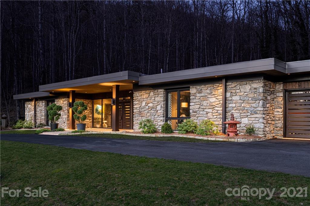 1585 Country Club Drive Canton NC 28716