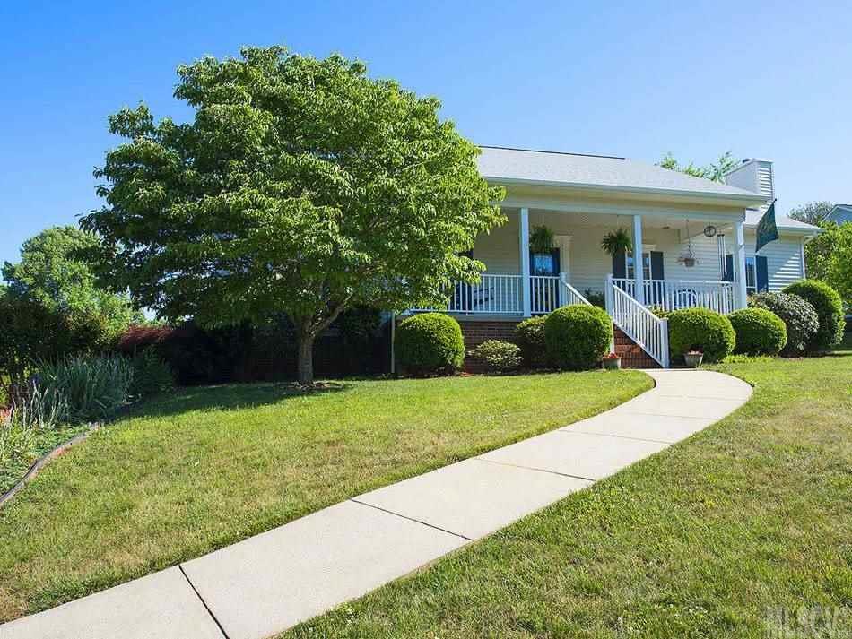 1030 35th Avenue Lane NE Hickory NC 28601