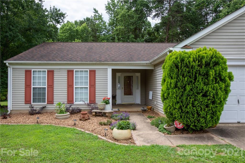 6902 Kentucky Derby Drive Charlotte NC 28215