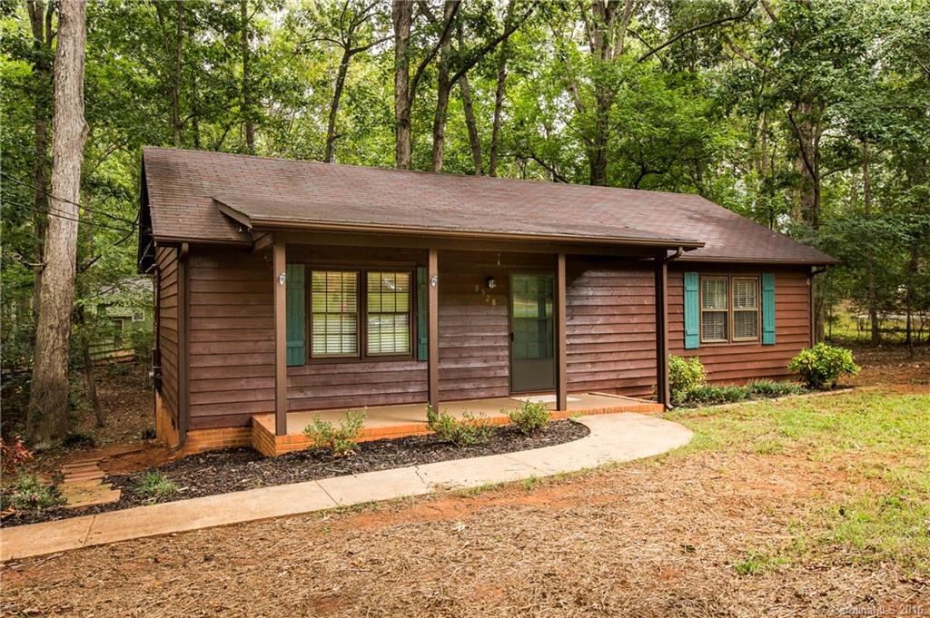 8528 Lochinvar Drive Charlotte NC 28227