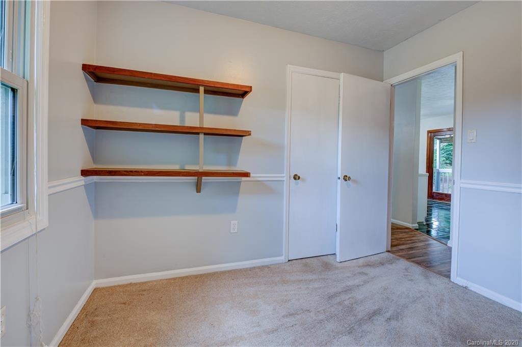 4 Lancelot Lane Asheville NC 28806