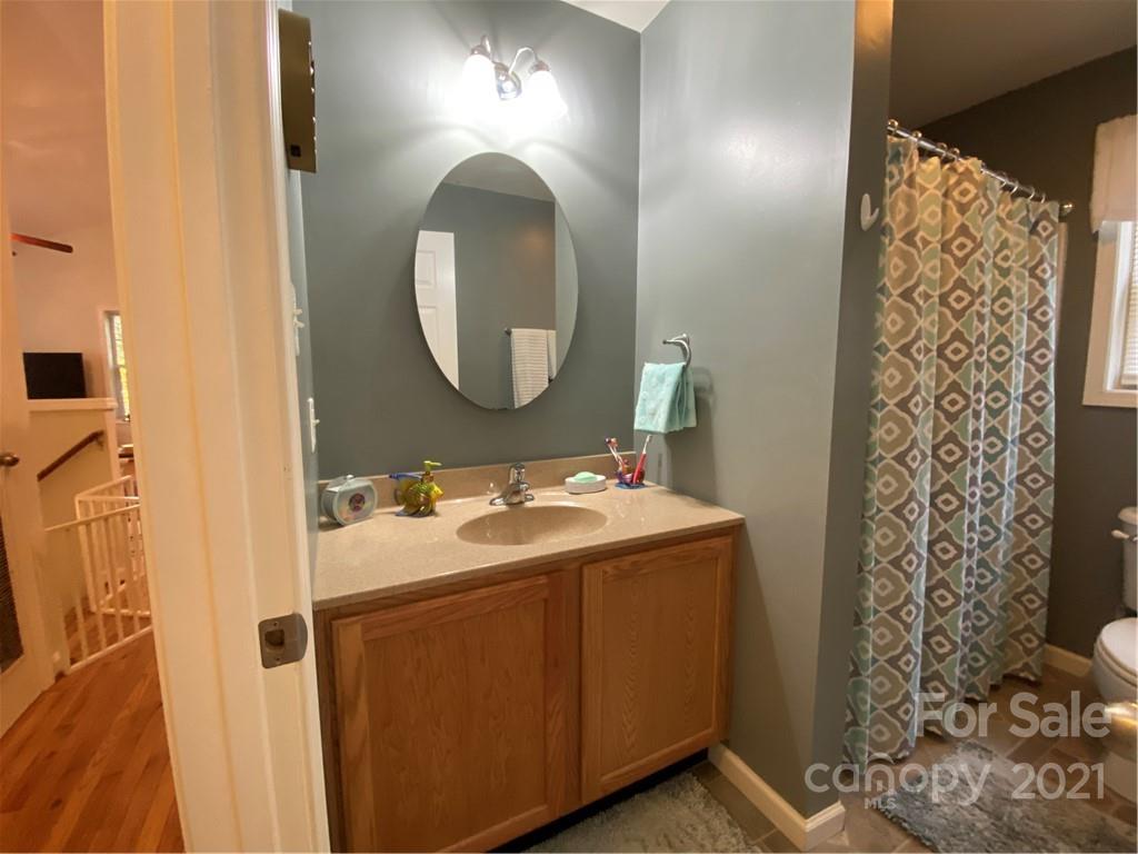 469 Governors View Road Asheville NC 28805