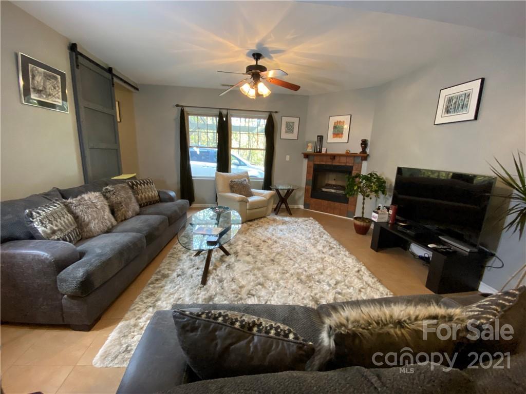 469 Governors View Road Asheville NC 28805