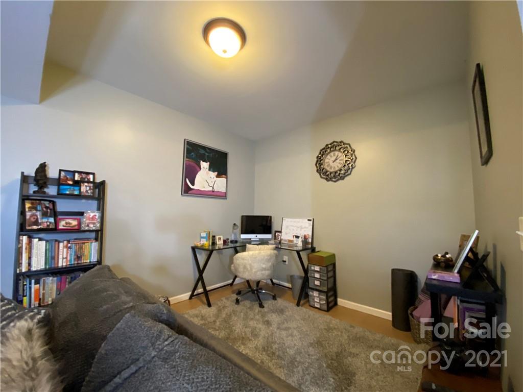 469 Governors View Road Asheville NC 28805