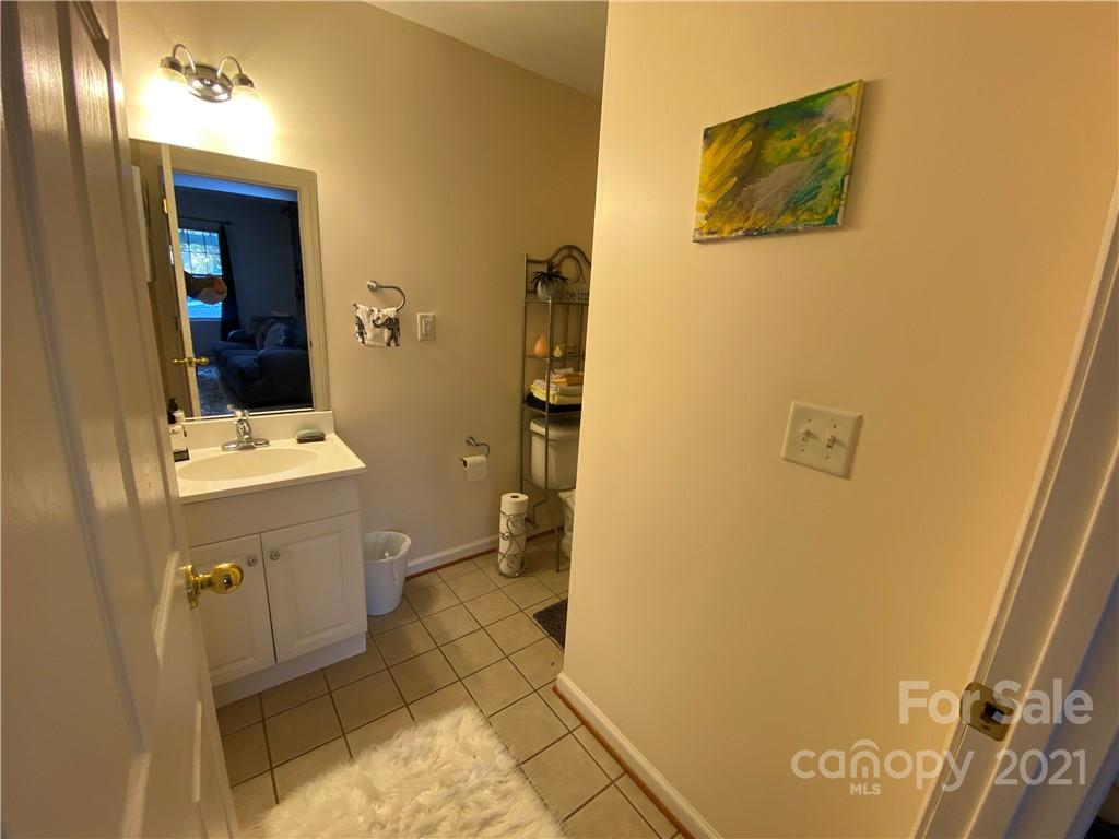 469 Governors View Road Asheville NC 28805