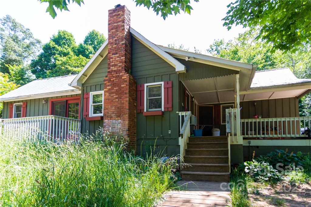32 County Cork Way Candler NC 28715