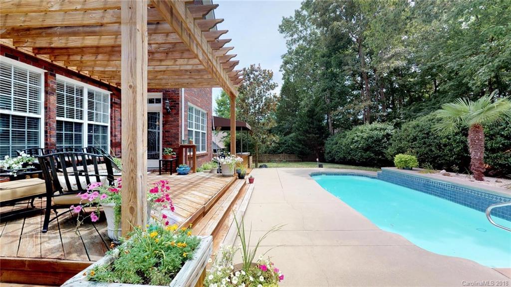 620 Drumcliff Court Matthews NC 28104