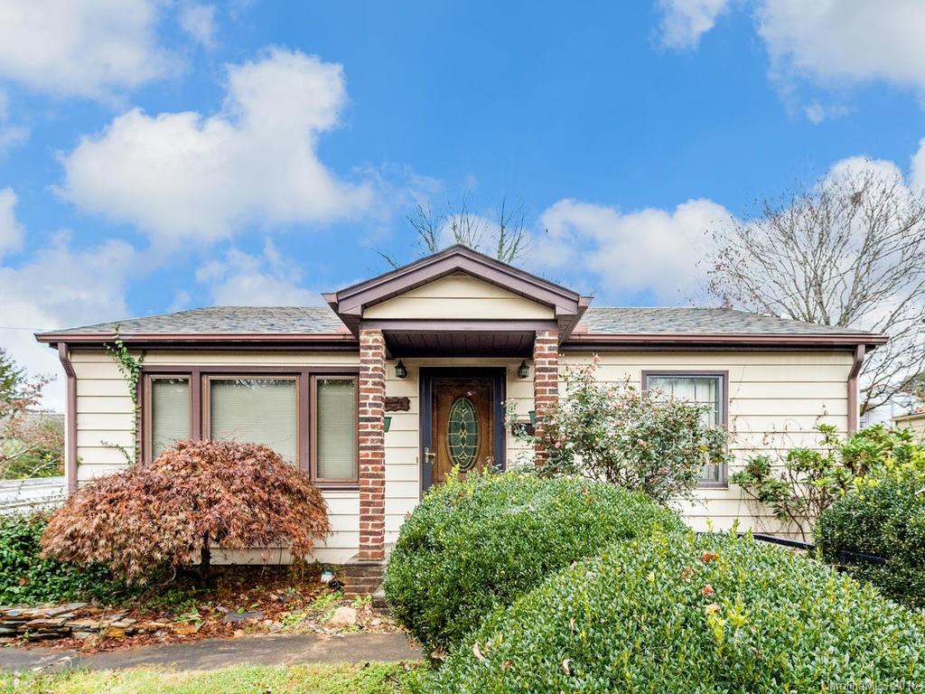 6 W Chapel Circle Asheville NC 28803