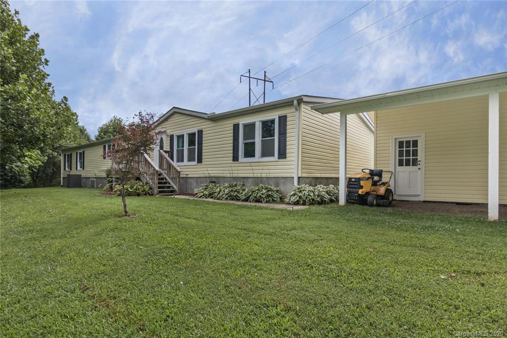 17 Sparky Lane Fairview NC 28730